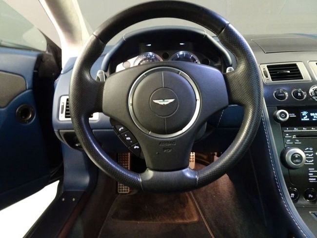Foto Aston Martin V8 Vantage 14