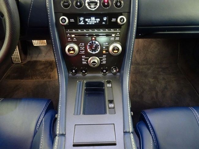 Foto Aston Martin V8 Vantage 18