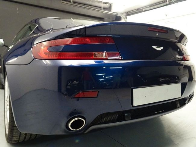 Foto Aston Martin V8 Vantage 28