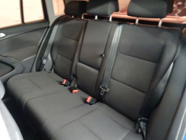 Foto Volkswagen Tiguan 13
