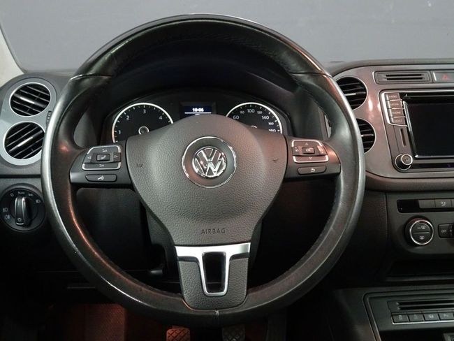 Foto Volkswagen Tiguan 16
