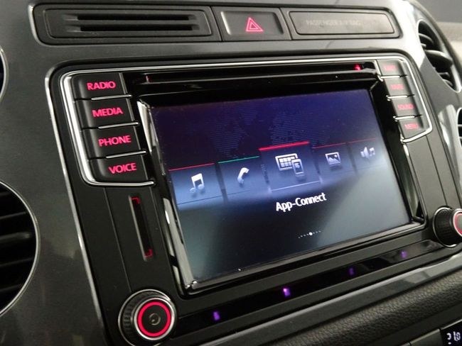 Foto Volkswagen Tiguan 25