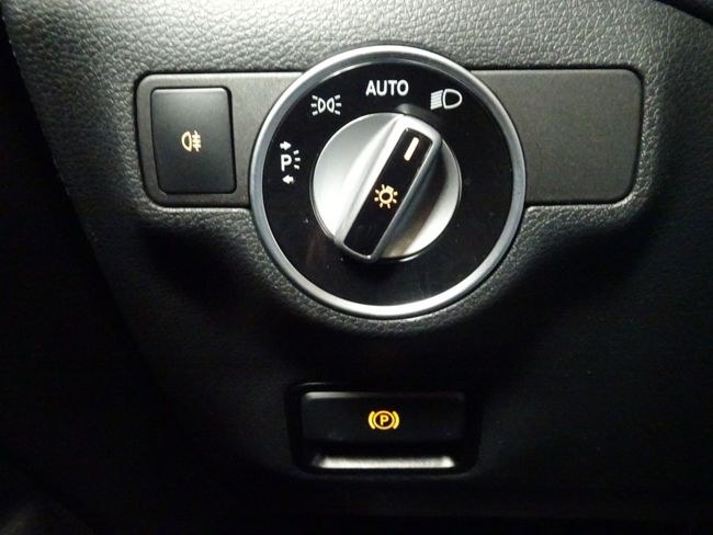 Foto Mercedes-Benz GLA 31