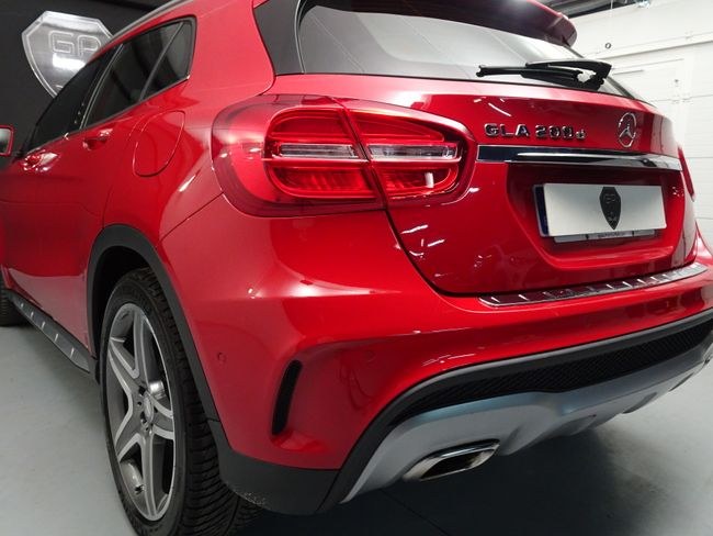 Foto Mercedes-Benz GLA 34