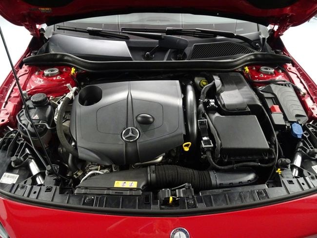 Foto Mercedes-Benz GLA 8