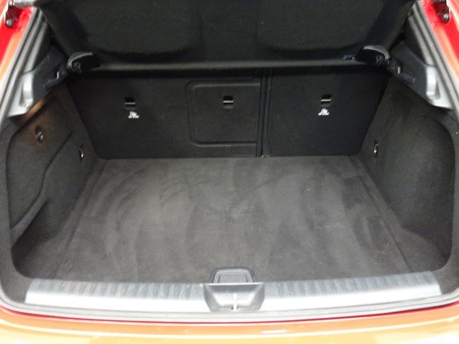 Foto Mercedes-Benz GLA 9