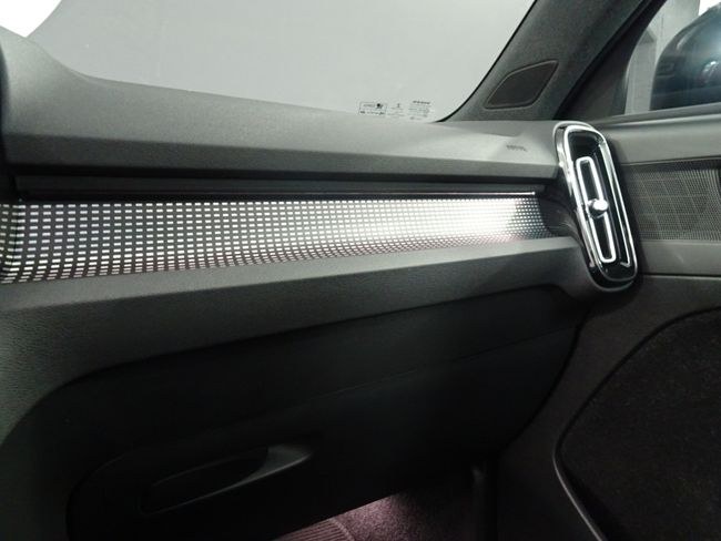 Foto Volvo XC40 12