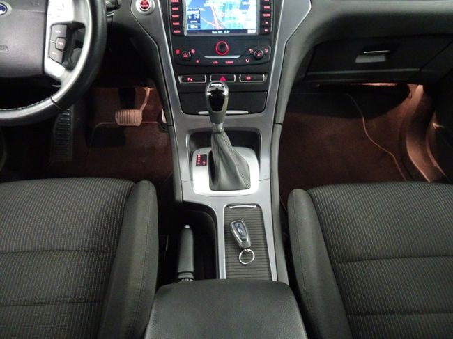 Foto Ford Mondeo 25