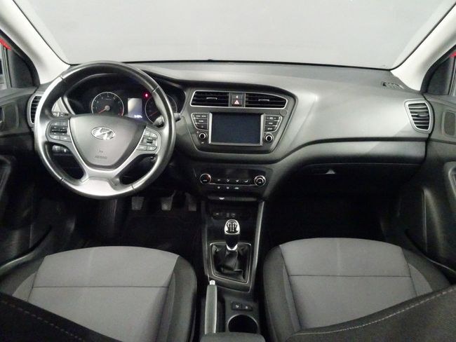Foto Hyundai i20 10