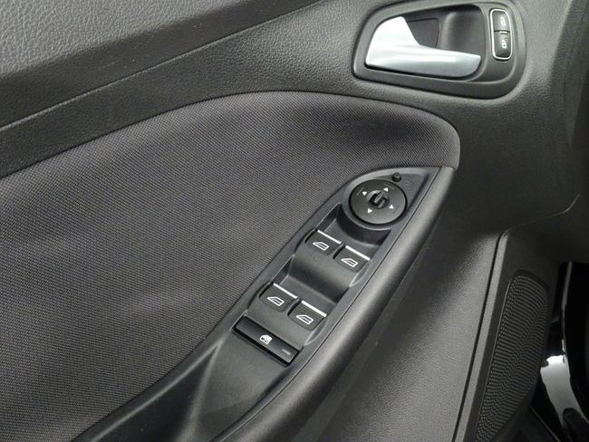 Foto Ford Focus 16